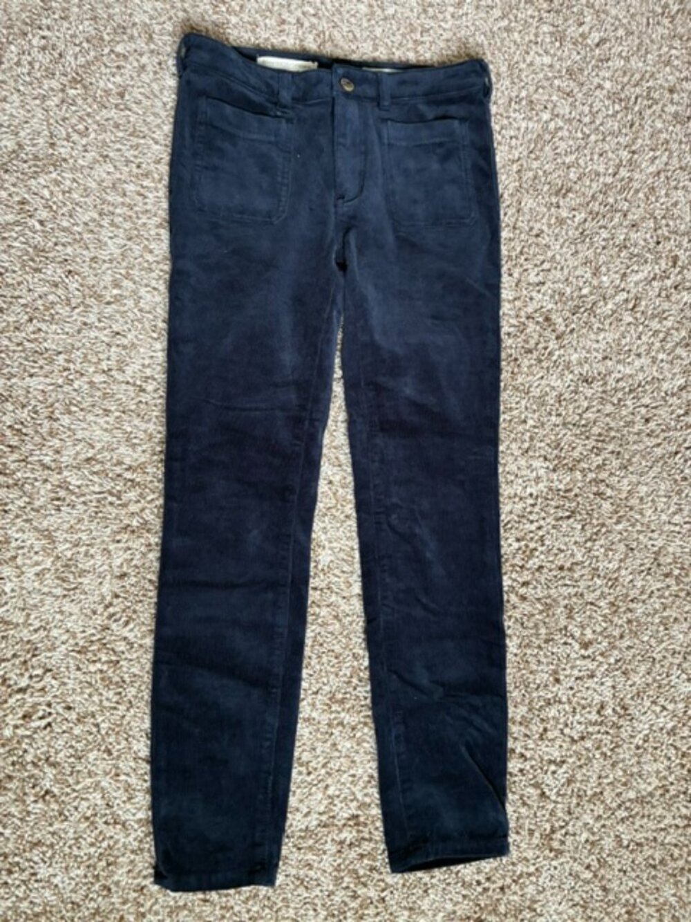 Pilcro/Anthro Navy Pants, you know this look will never go out of style!